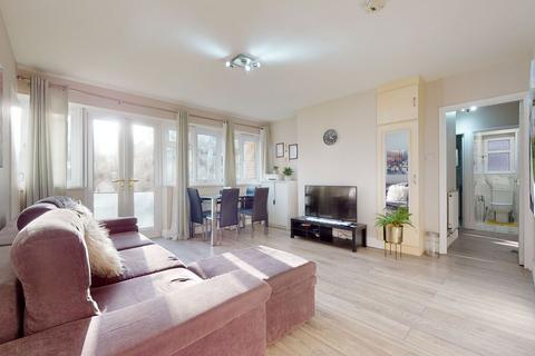1 bedroom flat to rent, Churchfield House, Hall Place, London W2