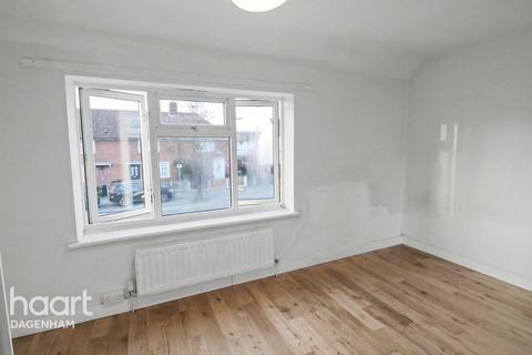 Porters Avenue, DAGENHAM