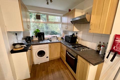 4 bedroom house to rent, Finchley Road, Manchester, M14