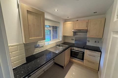 2 bedroom flat to rent, Pakenham Village, Birmingham, B15
