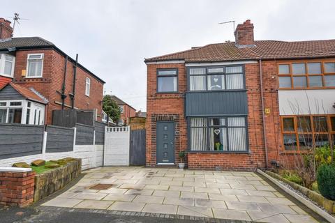 4 bedroom semi-detached house for sale, Blackthorn Avenue, Wigan, WN6 7SA