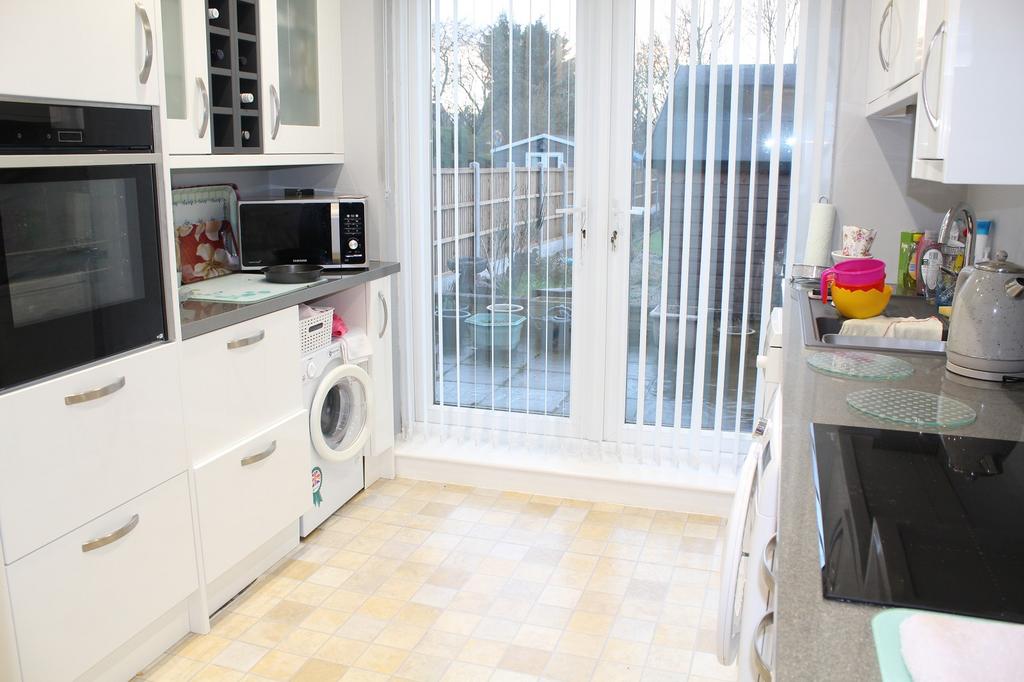 Fitted Kitchen