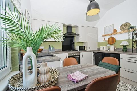 undefined, Splott Road, Caerdydd, CF24