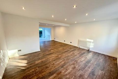 undefined, Altrincham Road, Wilmslow, SK9