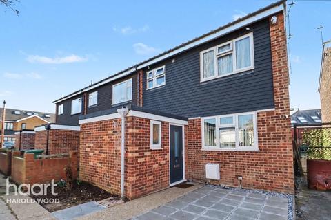 Hamilton Drive, Harold Wood