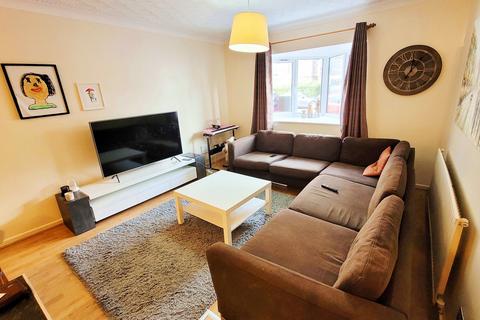 undefined, Woodville Court, Cardiff, CF24