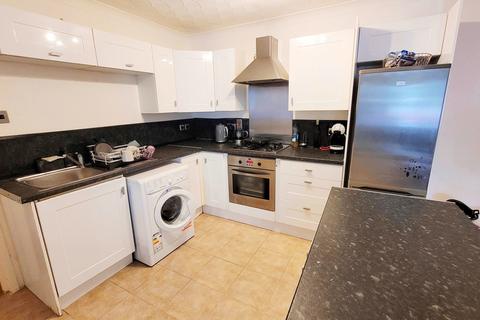 undefined, Woodville Court, Cardiff, CF24