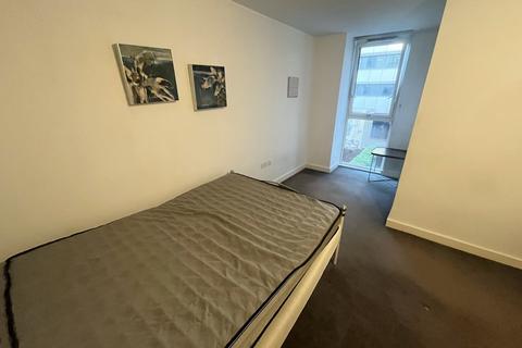 undefined, -42 Newport Road, Caerdydd, CF24