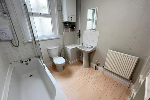 1 bedroom flat to rent, Ninian Road, Cardiff, CF23