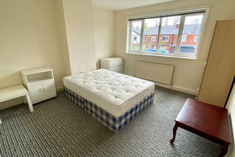 4 bedroom semi-detached house to rent, Mauldeth Road West, Manchester, M20