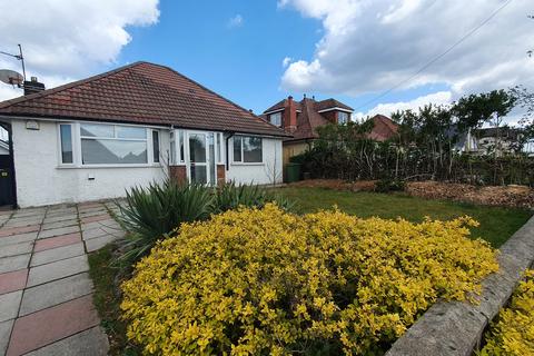 3 bedroom bungalow to rent, Tyn-y-Parc Road, Cardiff, CF14