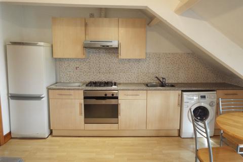 2 bedroom flat to rent, Newport Road, Cardiff, CF24