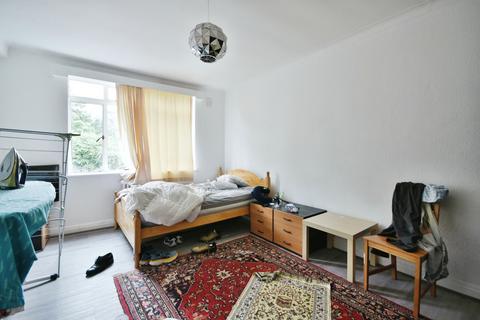 2 bedroom apartment to rent, Wilmslow Road, Manchester, M14
