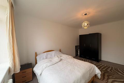 2 bedroom apartment to rent, Wilmslow Road, Manchester, M14