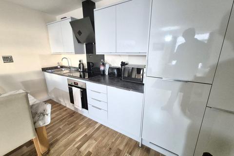 2 bedroom apartment to rent, Bute Terrace, Cardiff, CF10