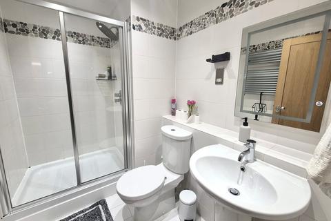 2 bedroom apartment to rent, Bute Terrace, Cardiff, CF10