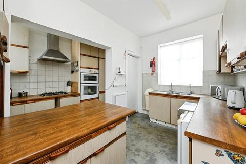 5 bedroom semi-detached house for sale, Boston Square, Hunstanton