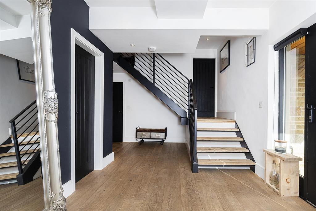 Side Entrance/Utility
