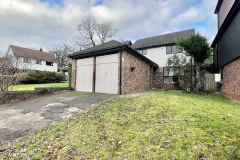 undefined, Kynance Close, Romford, RM3