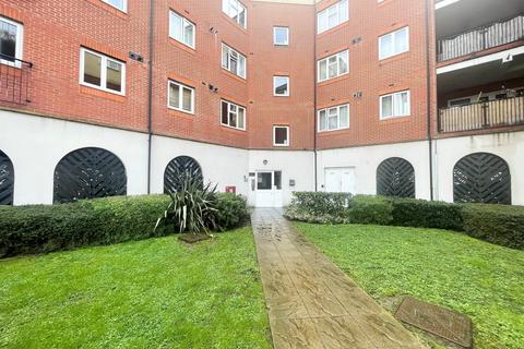 undefined, Pettacre Close, London, SE28