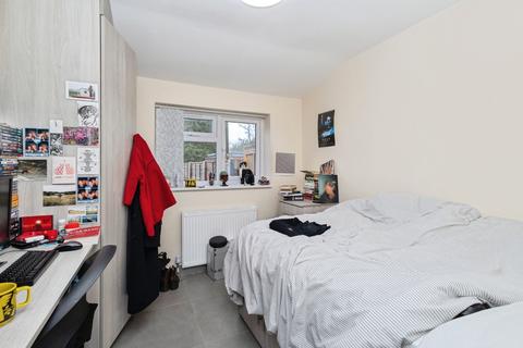 undefined, Parrs Wood Road, Manchester, M20
