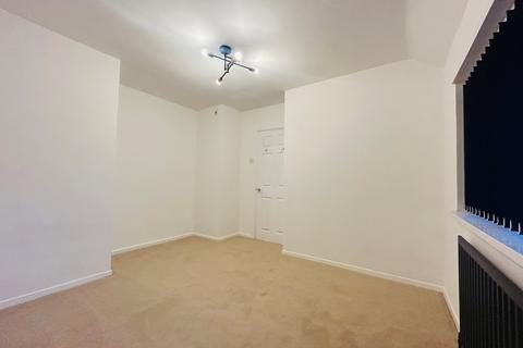 3 bedroom house to rent, Field Lane, Birmingham, B32