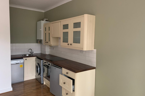 undefined, Egmont Road, Sutton, SM2