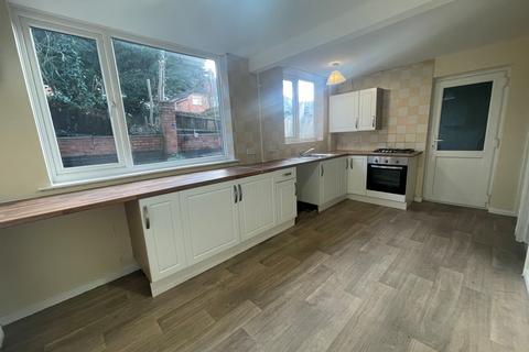 3 bedroom semi-detached house to rent, Coventry Road, Birmingham, B26