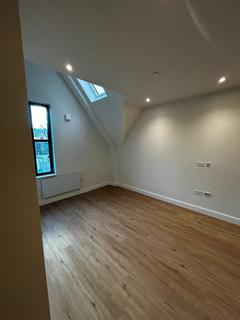 1 bedroom apartment to rent, Roebuck Close, Reigate, RH2