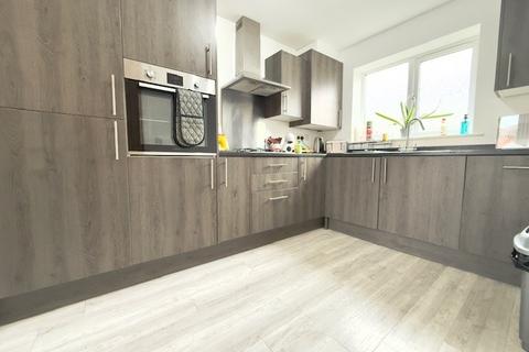 5 bedroom terraced house to rent, Church Road, Birmingham, B25