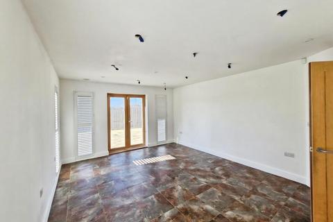7 bedroom property to rent, Winsor Crescent, PETERBOROUGH, PE7