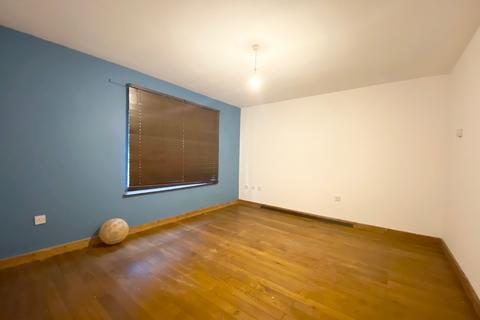 3 bedroom property to rent, Cathwaite, Peterborough, PE4