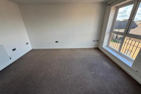 2 bedroom apartment to rent, Rathbone Crescent, Peterborough, PE3