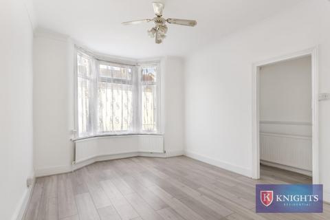 3 bedroom house for sale, Haselbury Road, London, N18