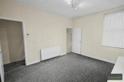 undefined, Bootle L20