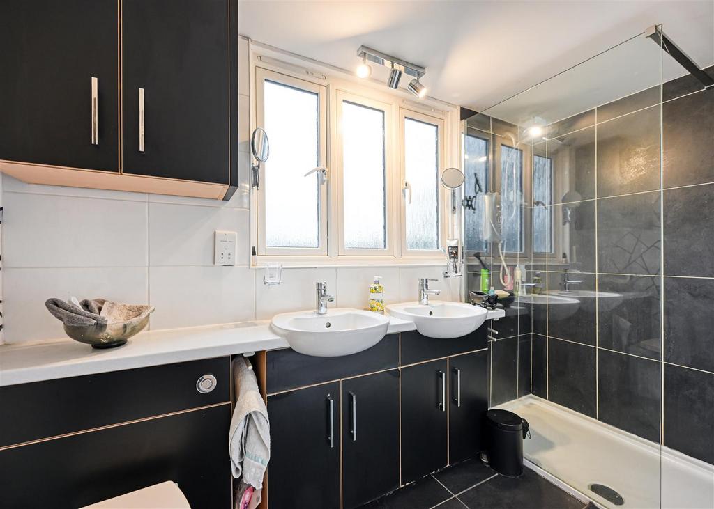 25 Clifton Road-18.jpg