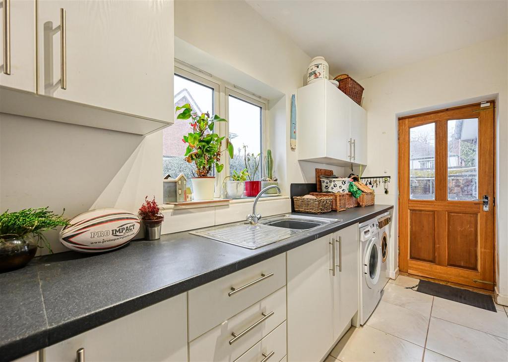 25 Clifton Road-1.jpg