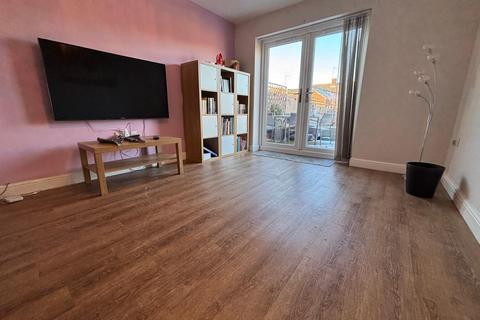 2 bedroom house to rent, Robbins Way, Lillington, Leamington Spa