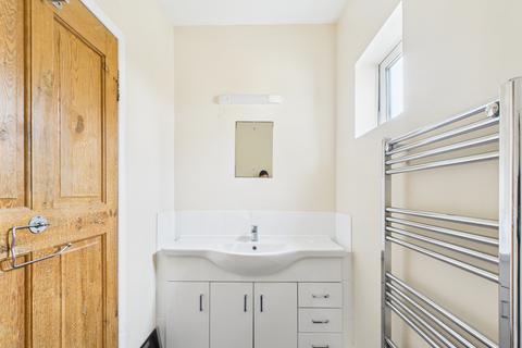 2 bedroom terraced house to rent, Esslemont Road , Southsea PO4