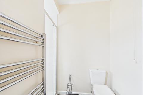 2 bedroom terraced house to rent, Esslemont Road , Southsea PO4