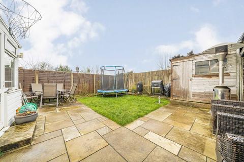 undefined, Hillfield Road, Hampton TW12