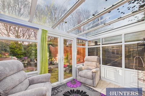 2 bedroom semi-detached bungalow for sale, Harewood Avenue, Bridlington