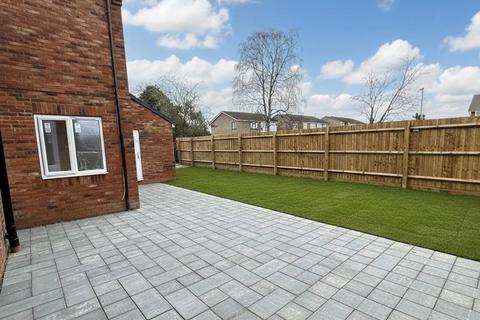 4 bedroom detached house for sale, Forest Road, Northampton NN7