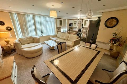 2 bedroom apartment to rent, Arden Grove, Ladywood, BIRMINGHAM