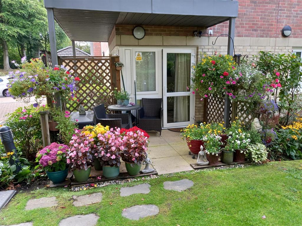 53 Broadfield 4.jpg
