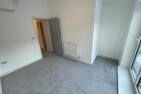 1 bedroom maisonette to rent, Albert Road, London, NW4 2SH