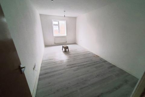 2 bedroom apartment to rent, Redhouse Street, WALSALL
