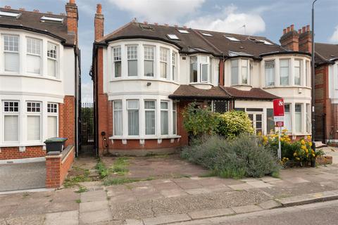 3 bedroom flat for sale, Selborne Road, Southgate N14