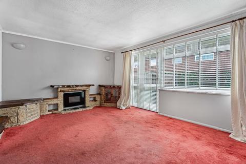 3 bedroom end of terrace house for sale, Barry Avenue, Bicester, OX26