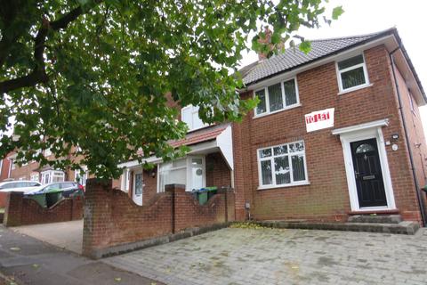 3 bedroom house to rent, Bodenham Road, OLDBURY